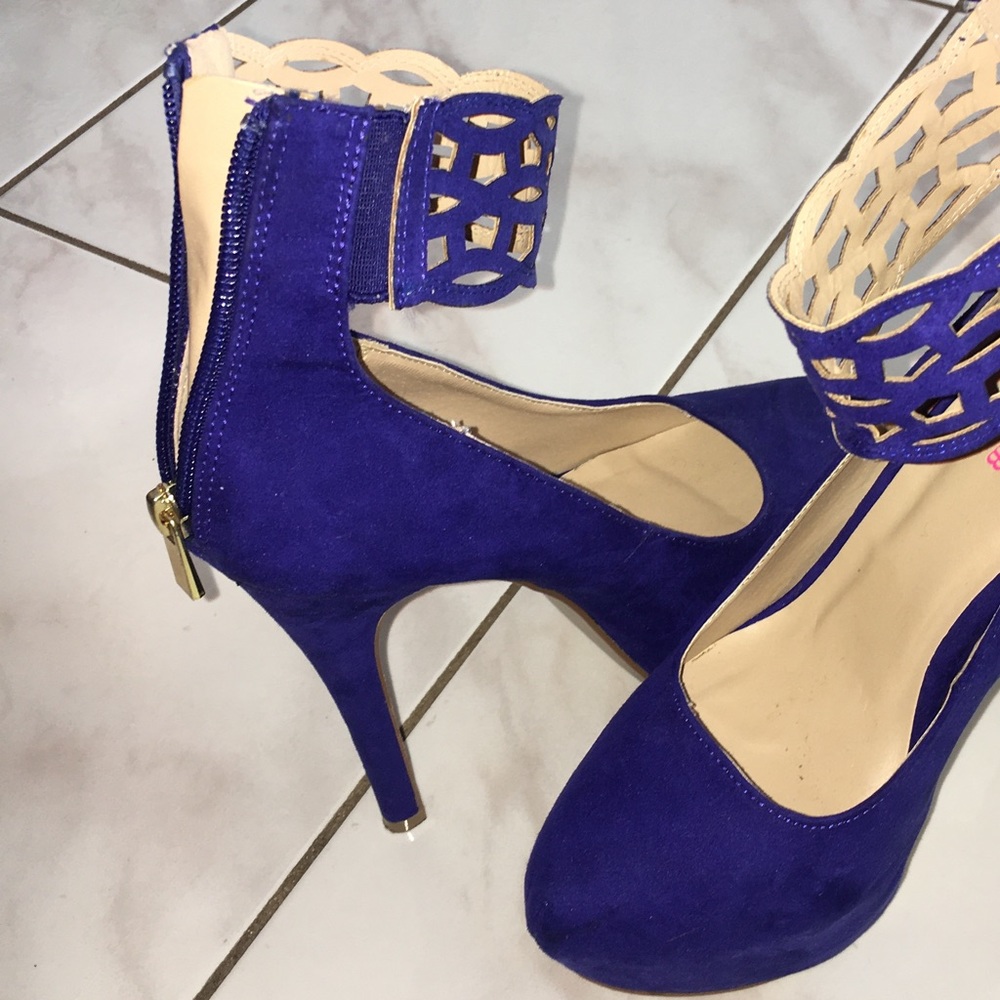 Heels - Pumps - Platform - Picture 1 of 1